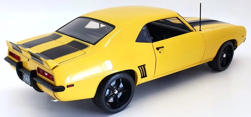 ACME 1/18 Scale Model Car A1805719 - 1969 Chevrolet Camaro - Yellow Jacket